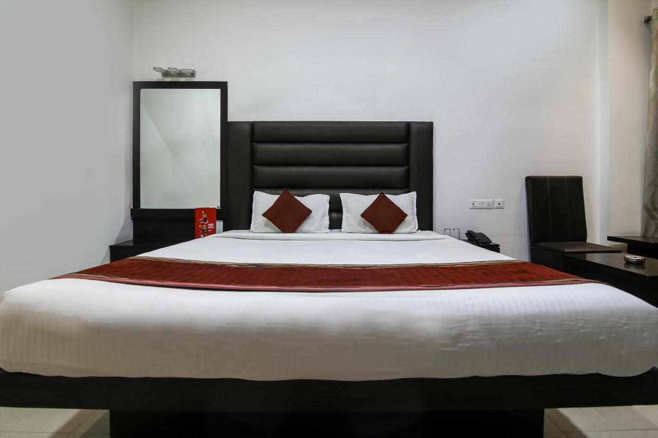 Hotel Madhushrie Agra  Esterno foto