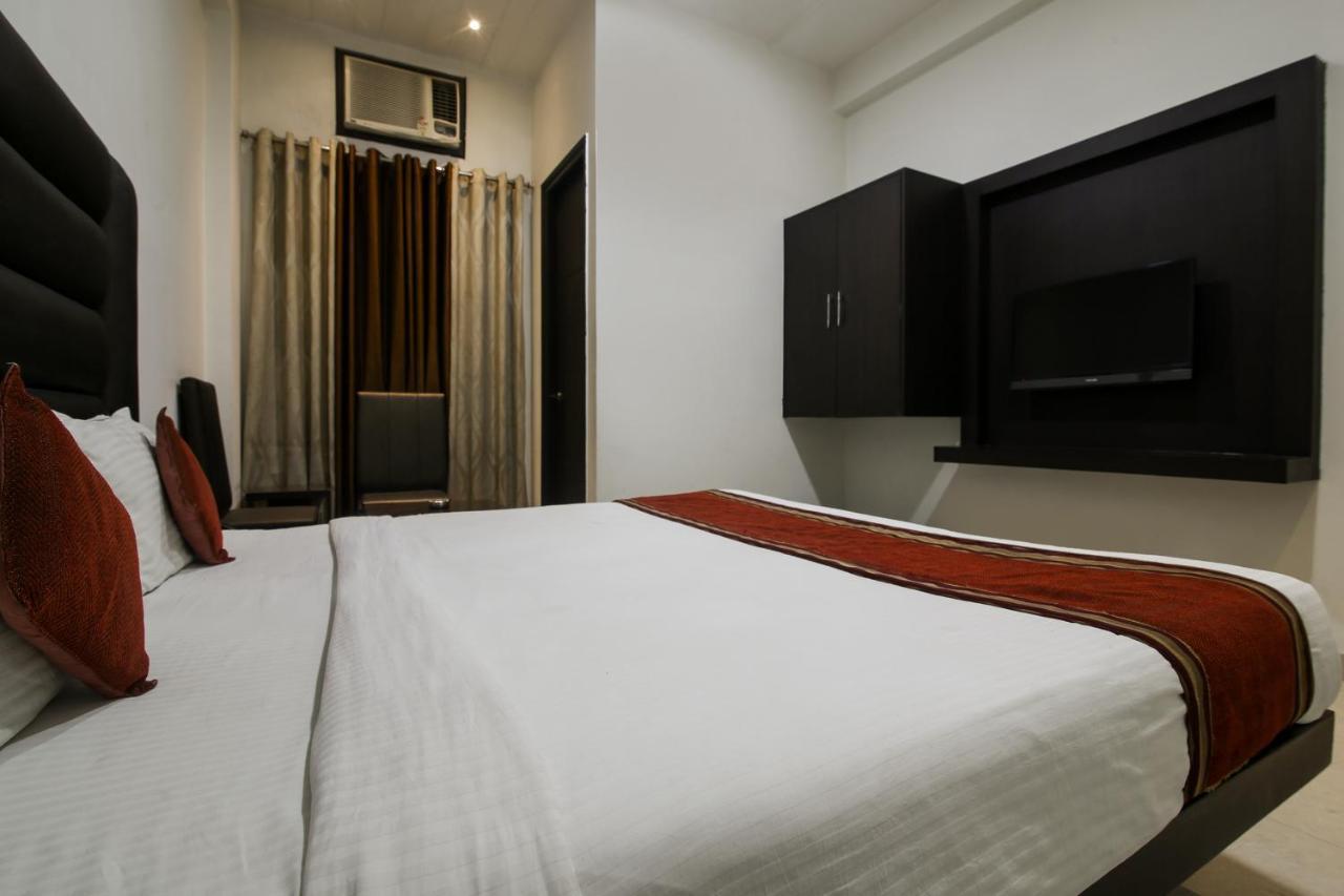 Hotel Madhushrie Agra  Esterno foto