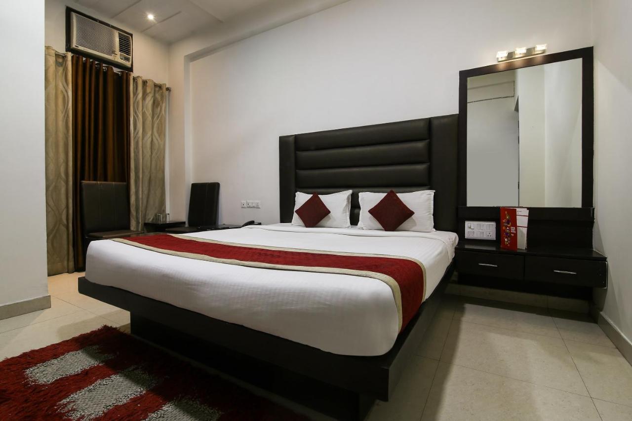 Hotel Madhushrie Agra  Esterno foto