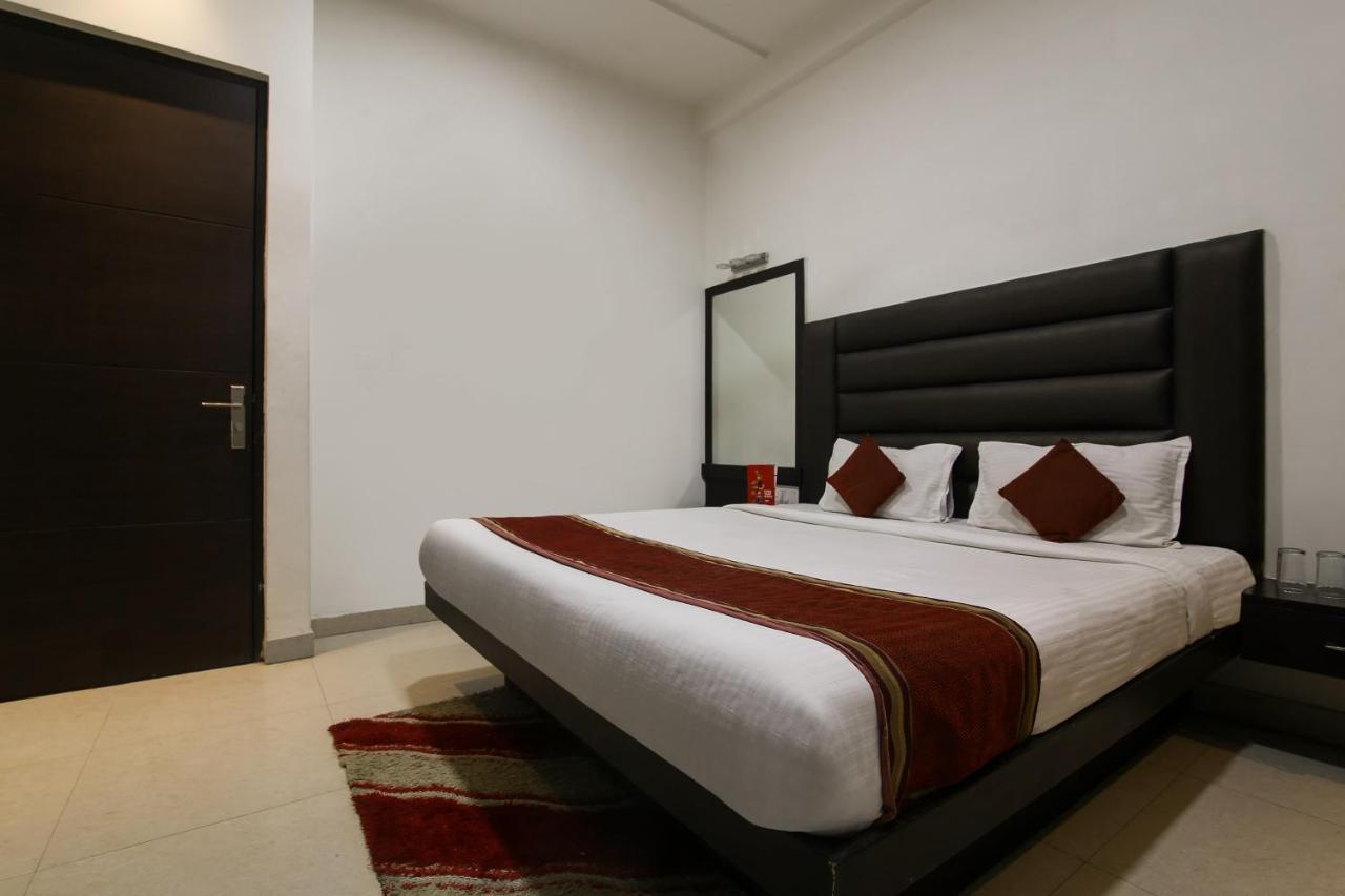 Hotel Madhushrie Agra  Esterno foto
